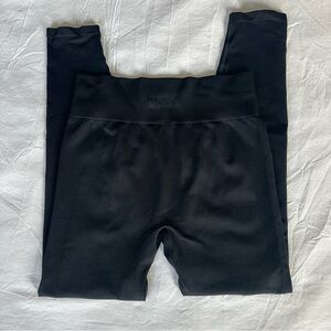 PINK Victoria’s Secret Black Seamless High Waisted Leggings | Large